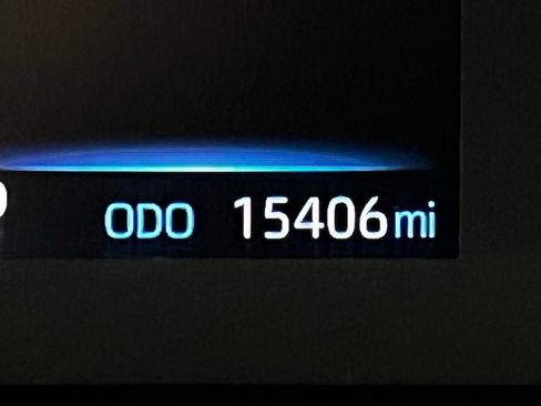 Used 2025 Toyota Corolla LE image 16