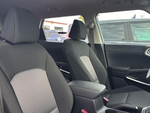 Certified 2025 Kia Soul LX w/ LX Technology Package FWD image 24