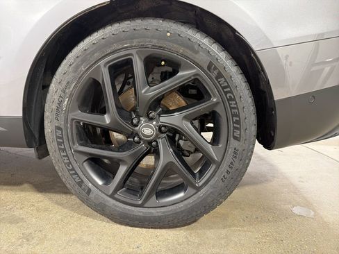 Used 2025 Land Rover Range Rover Sport SE image 30