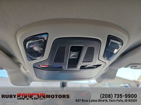 Used 2020 Subaru Outback Onyx Edition XT AWD/4WD image 25