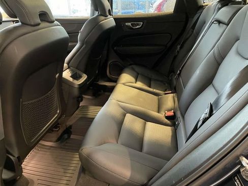 Used 2023 Volvo XC60 B5 Plus w/ Climate Package AWD/4WD image 17