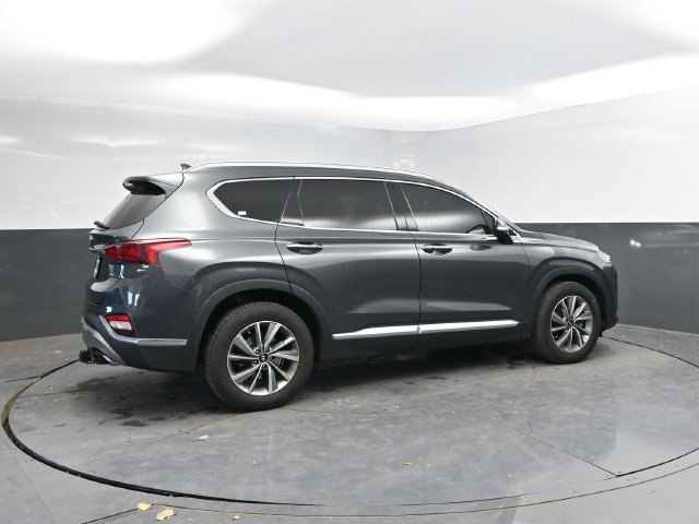 Used 2019 Hyundai Santa Fe AWD image 2