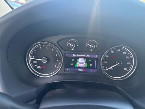 Used 2020 Buick Enclave Premium w/ Sun and Sites Package image 13