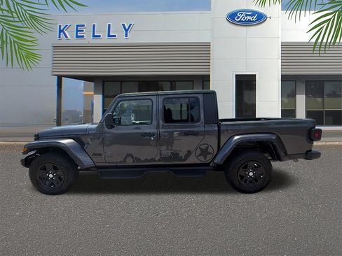 Used 2023 Jeep Gladiator Sport AWD/4WD image 2