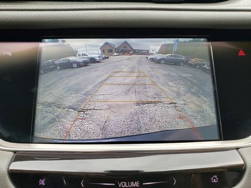 Used 2018 Cadillac XT5 Luxury w/ Driver Awareness Package AWD/4WD image 25