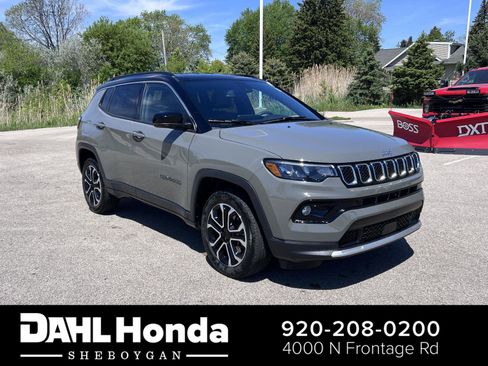 Used 2023 Jeep Compass Limited AWD/4WD image 1