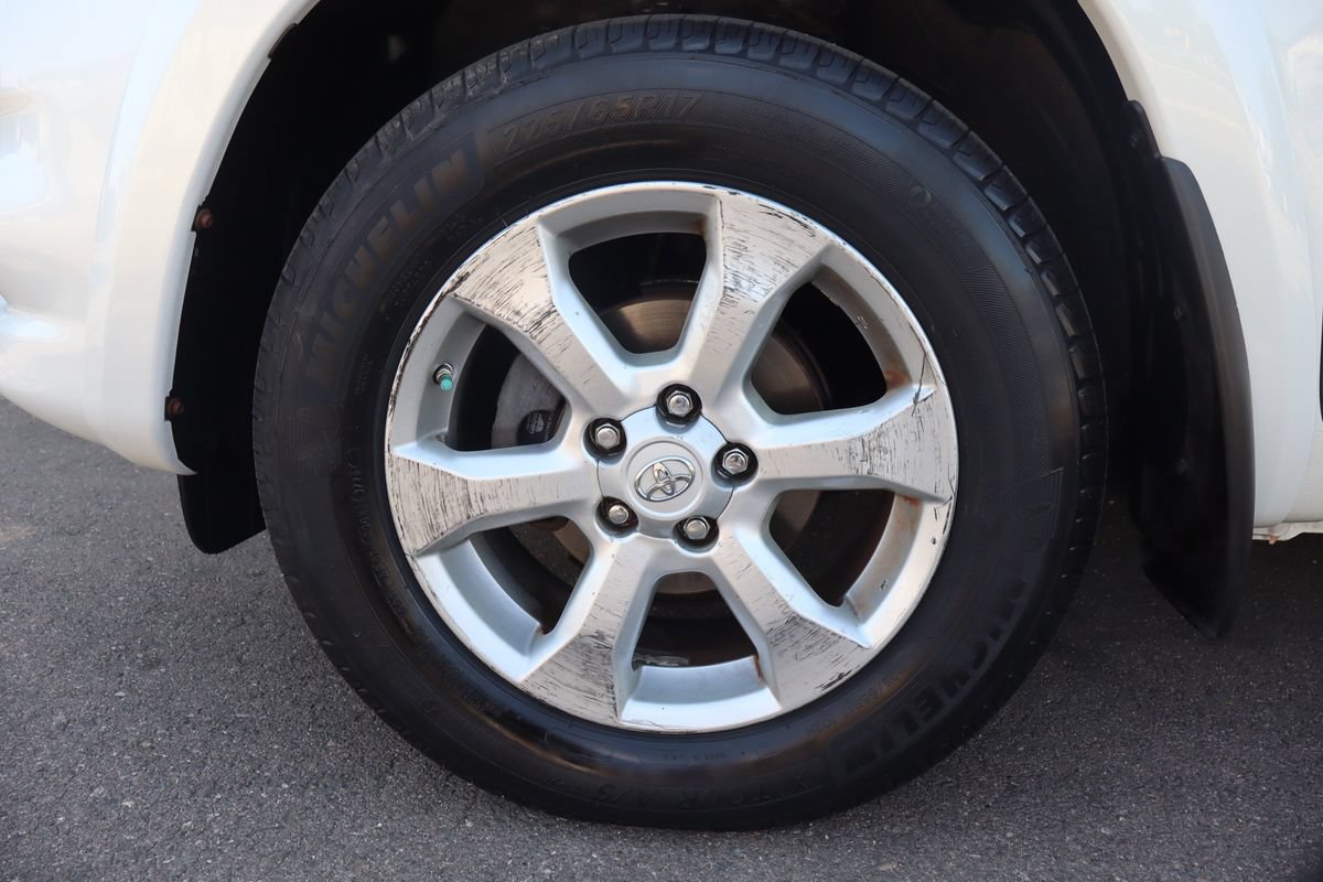 Used 2010 Toyota RAV4 Limited w/ Limited Extra Value Pkg AWD/4WD image 41