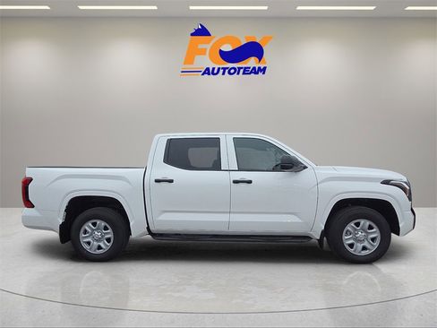 New 2026 Toyota Tundra SR image 6