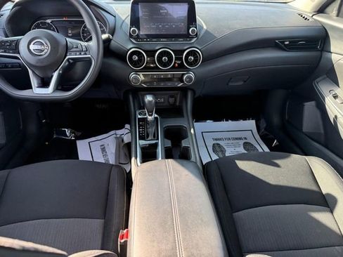 Used 2025 Nissan Sentra SV image 11
