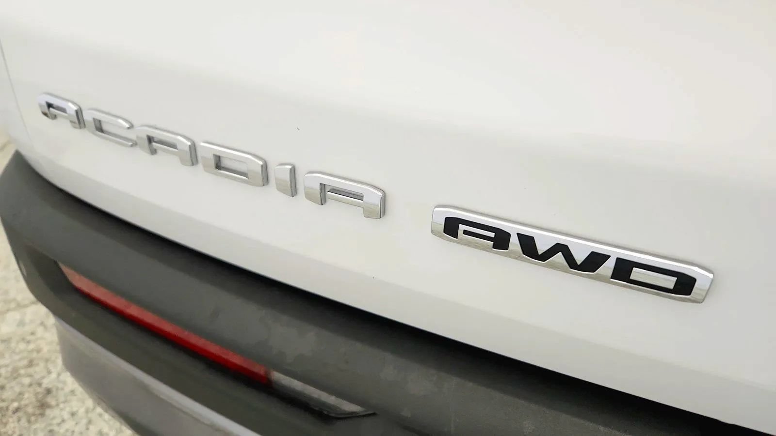 Used 2025 GMC Acadia Elevation AWD/4WD image 35