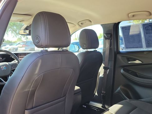 Used 2025 Buick Encore GX Preferred FWD image 12