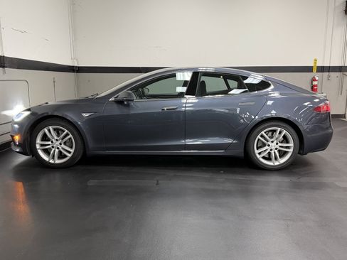 Used 2016 Tesla Model S 60 image 9