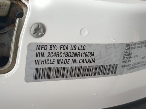 Used 2022 Chrysler Pacifica Touring-L FWD image 35