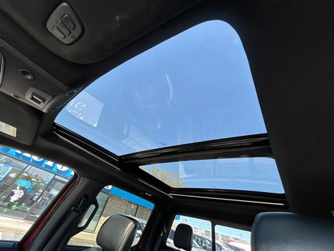 Used 2019 Ford F150 Platinum w/ Equipment Group 701A Luxury AWD/4WD image 20