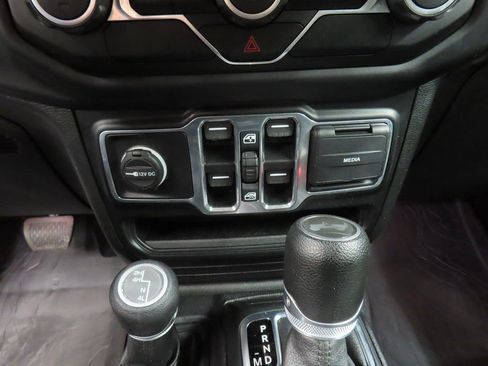 Used 2020 Jeep Wrangler Unlimited Sport image 43