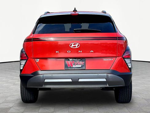 Certified 2024 Hyundai Kona Limited AWD/4WD image 5