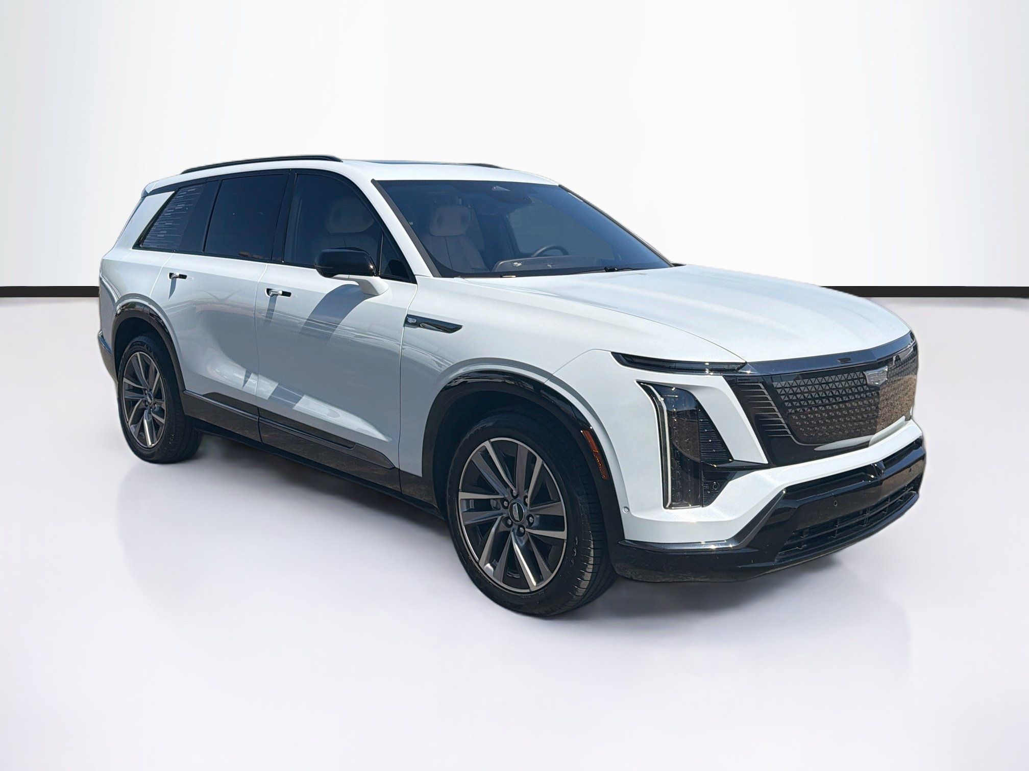 Certified 2026 Cadillac Vistiq Luxury AWD/4WD image 3