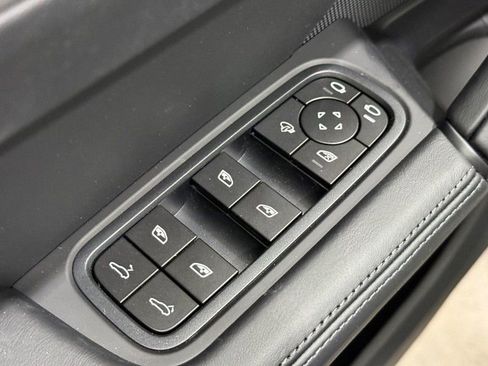 New 2026 Porsche Cayenne S image 25