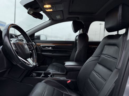 Used 2019 Honda CR-V Touring image 12