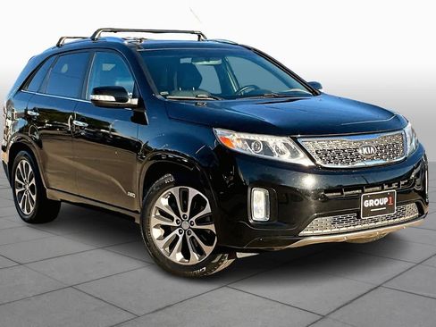 Used 2014 Kia Sorento SX w/ 3rd Row Package image 2