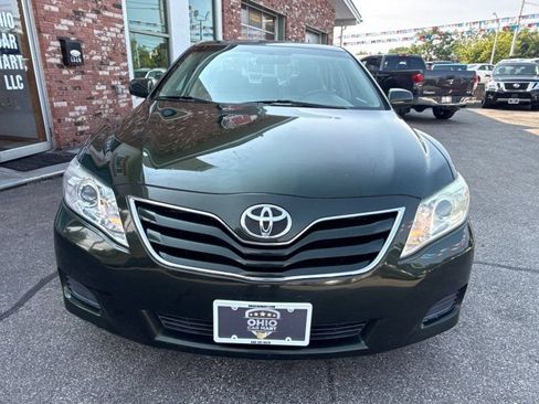 Used 2011 Toyota Camry LE w/ LE Extra-Value Pkg FWD image 2