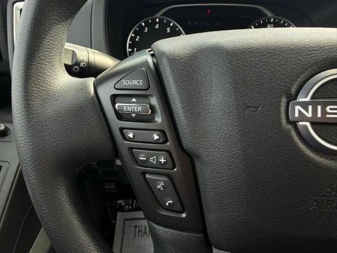 Certified 2025 Nissan Frontier SV image 23