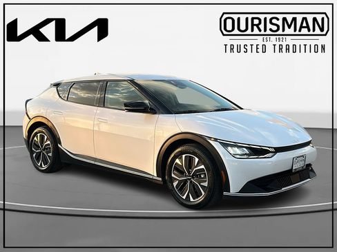 Certified 2024 Kia EV6 Light AWD/4WD image 1