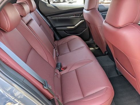 Certified 2025 MAZDA MAZDA3 Carbon image 19