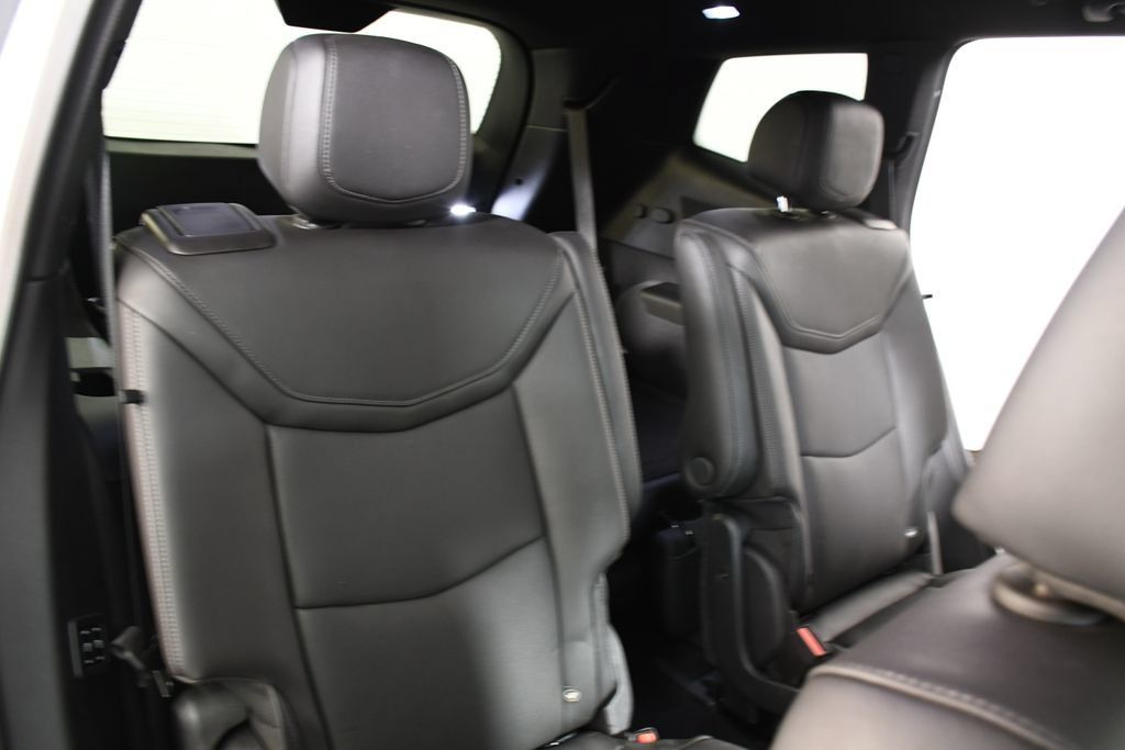 Used 2023 Cadillac XT6 Premium Luxury w/ Technology Package AWD/4WD image 23