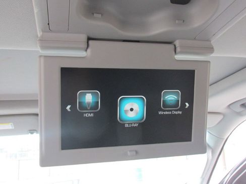 Used 2019 GMC Yukon XL SLT w/ Premium Edition image 53