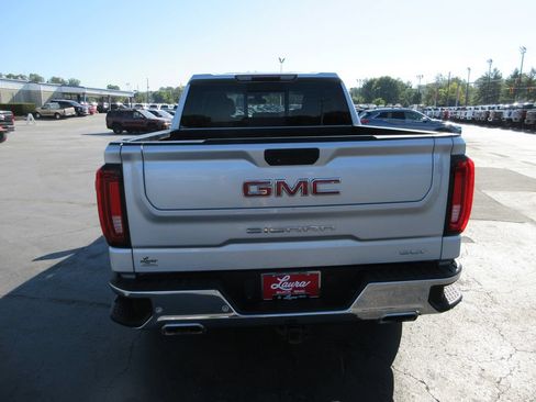 Used 2019 GMC Sierra 1500 SLT w/ SLT Premium Plus Package AWD/4WD image 9