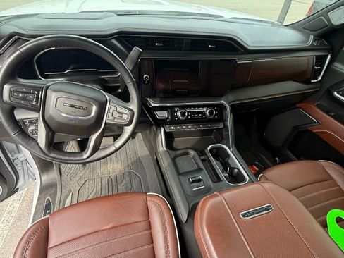 Certified 2024 GMC Sierra 2500 Denali Ultimate image 6