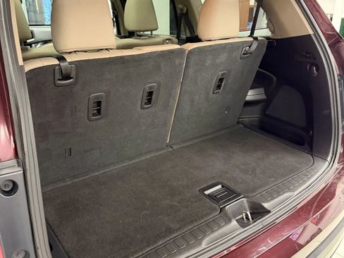 Used 2016 Honda Pilot Elite image 20