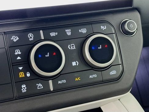 New 2026 Land Rover Defender 110 X-Dynamic SE image 23