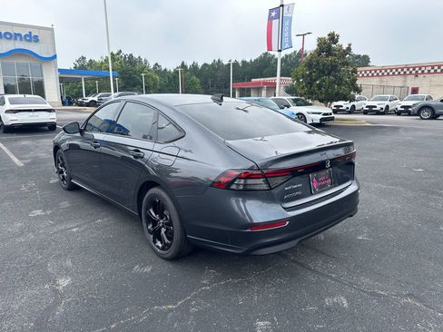 New 2025 Honda Accord SE image 5