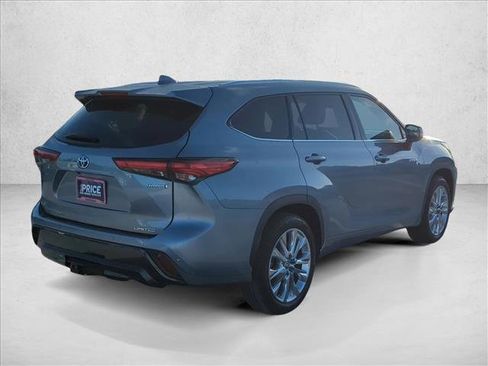 Used 2021 Toyota Highlander Limited image 5