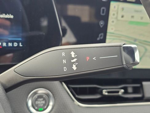 New 2025 Chevrolet Equinox RS w/ Convenience Package III image 17