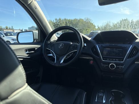 Used 2017 Acura MDX SH-AWD image 13