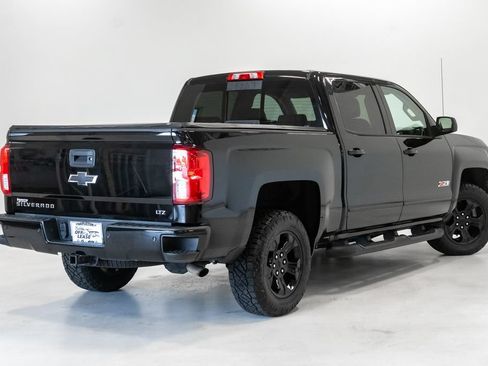 Used 2017 Chevrolet Silverado 1500 LTZ Z71 w/ Midnight Edition AWD/4WD image 30