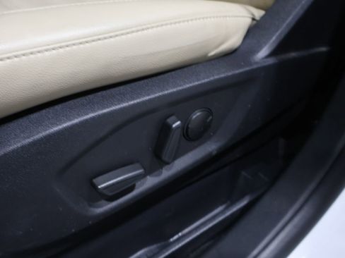 Used 2024 Ford Edge SEL image 12