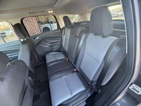 Used 2018 Ford Escape SE w/ Ford Safe & Smart Package image 14