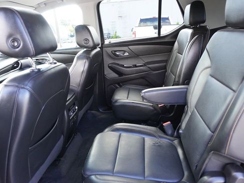 Used 2019 Chevrolet Traverse Premier w/ Driver Confidence II Package image 18