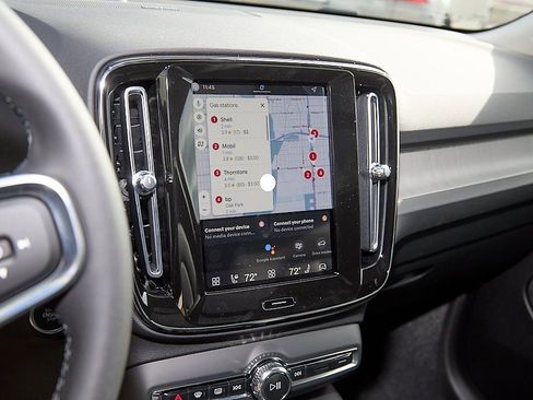 New 2026 Volvo XC40 B5 Ultra w/ Climate Package image 15