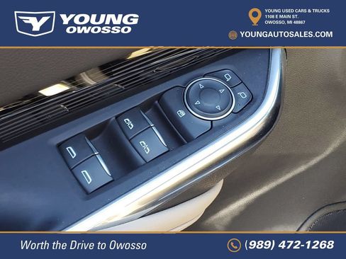 Certified 2024 Cadillac XT4 Luxury w/ Cold Weather Package AWD/4WD image 23
