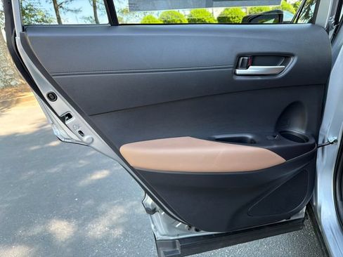 Used 2026 Toyota Corolla Cross XLE w/ Convenience Package FWD image 22