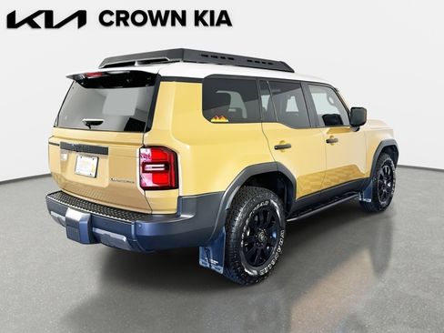 Used 2024 Toyota Land Cruiser image 6