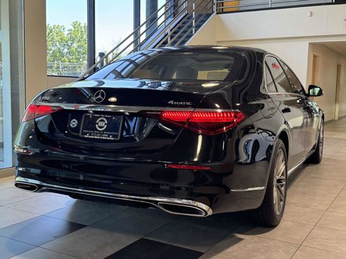 Certified 2023 Mercedes-Benz S 580 4MATIC Sedan image 3
