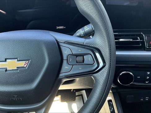 Used 2025 Chevrolet TrailBlazer LT AWD/4WD image 11