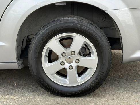Used 2013 Dodge Grand Caravan SXT FWD image 11