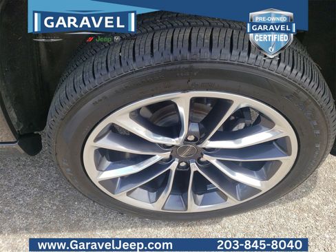 Used 2022 Jeep Wagoneer Series III w/ Premium Group I image 30